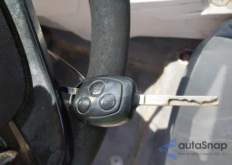 2013 Ford Fiesta S z USA, uszkodzony, nr VIN 3FADP4AJ2DM107166